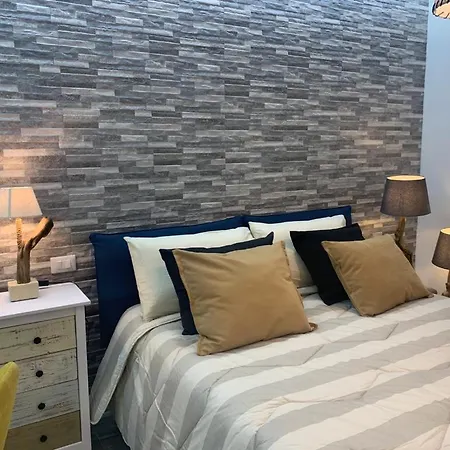 Le Dimore Del Gufo And فندق مبيت وإفطار 3*