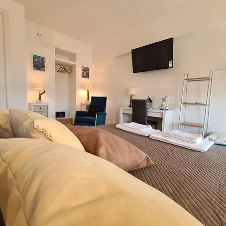 Le Dimore Del Gufo And Bed and breakfast Venosa